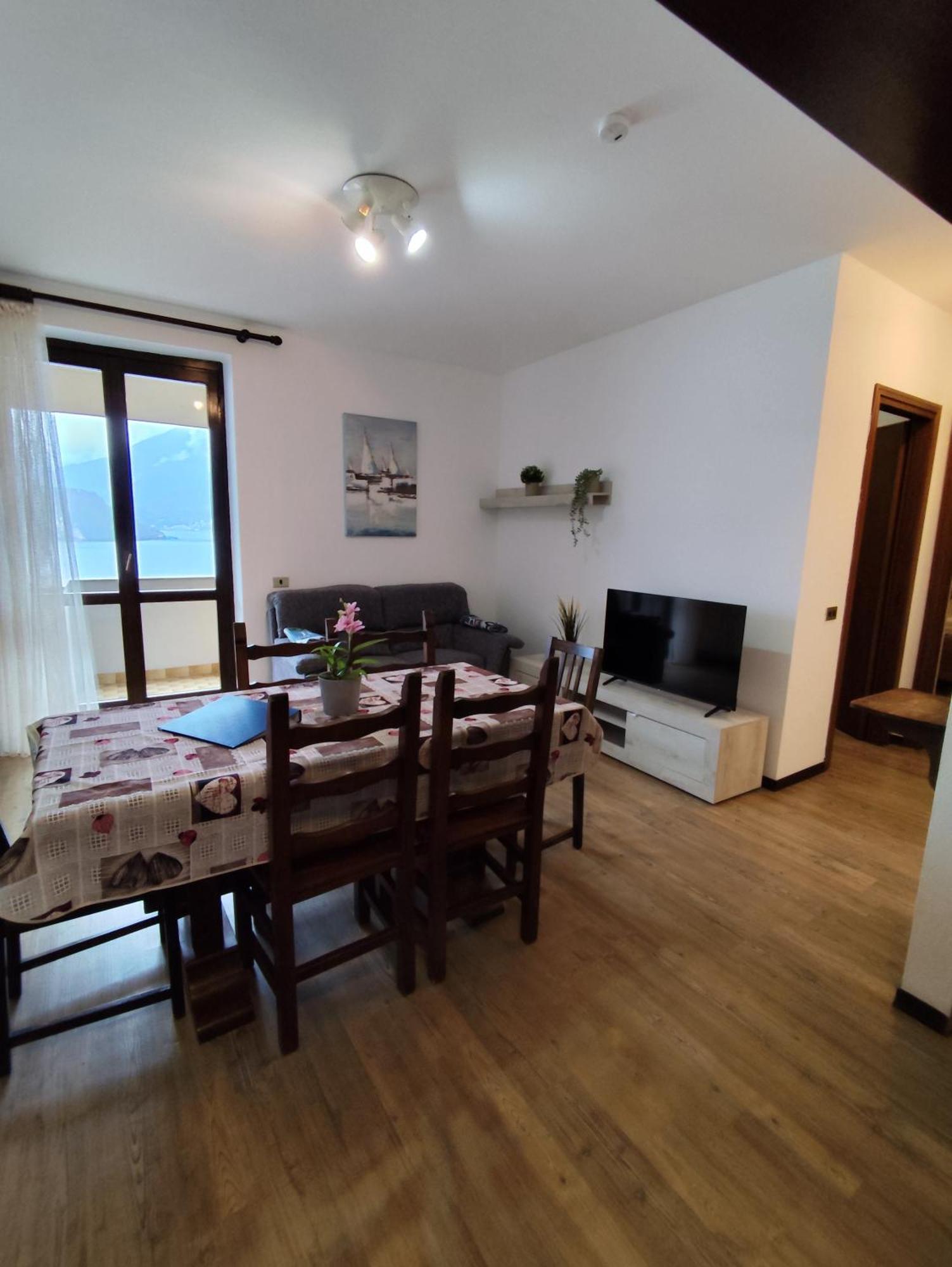 Casa Sofie E Charlotte Apartman Varenna Kültér fotó