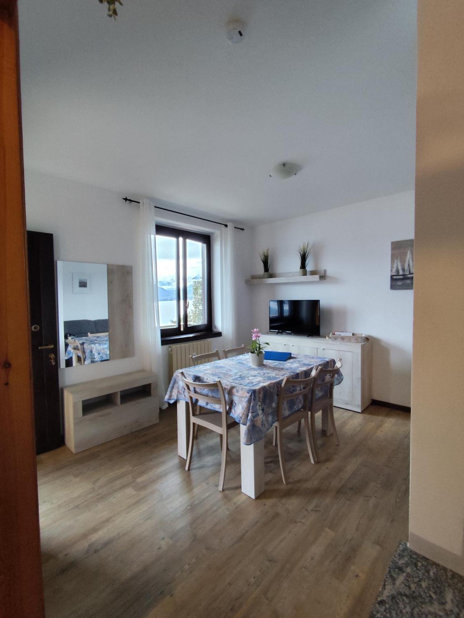 Casa Sofie E Charlotte Apartman Varenna Kültér fotó